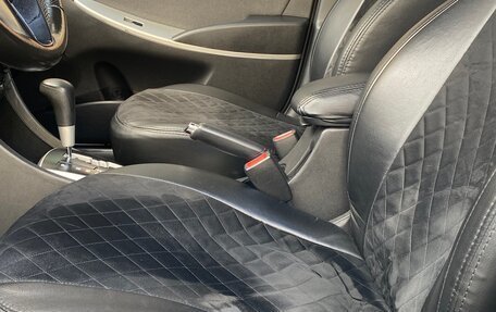 Hyundai Solaris II рестайлинг, 2012 год, 900 000 рублей, 8 фотография