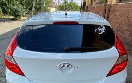 Hyundai Solaris II рестайлинг, 2012 год, 900 000 рублей, 12 фотография