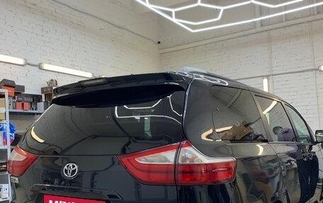 Toyota Sienna III, 2018 год, 2 650 000 рублей, 4 фотография