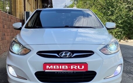 Hyundai Solaris II рестайлинг, 2012 год, 900 000 рублей, 15 фотография