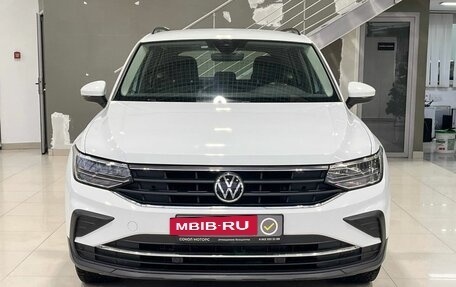 Volkswagen Tiguan II, 2021 год, 2 799 900 рублей, 2 фотография