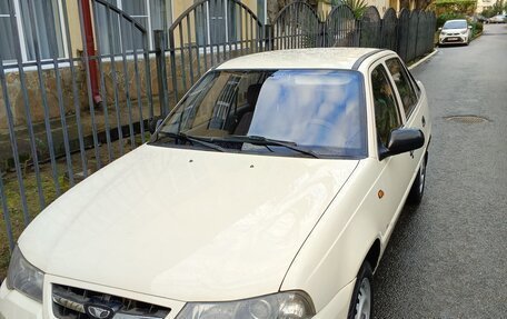 Daewoo Nexia I рестайлинг, 2012 год, 290 000 рублей, 1 фотография