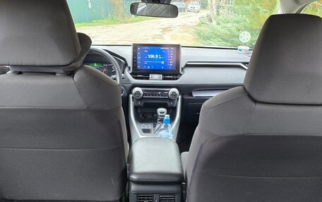 Toyota RAV4, 2022 год, 3 900 000 рублей, 11 фотография