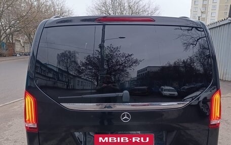 Mercedes-Benz V-Класс, 2019 год, 4 700 000 рублей, 5 фотография