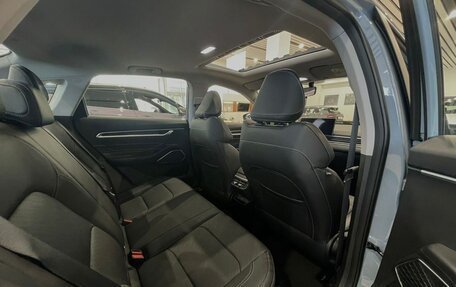 Geely Emgrand, 2024 год, 2 663 990 рублей, 8 фотография