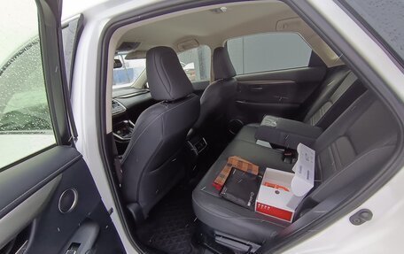 Lexus NX I, 2018 год, 3 500 000 рублей, 24 фотография