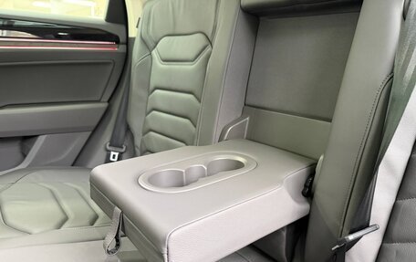 Volkswagen Touareg III, 2025 год, 8 170 000 рублей, 16 фотография