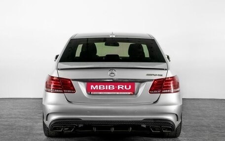 Mercedes-Benz E-Класс, 2013 год, 2 100 000 рублей, 4 фотография