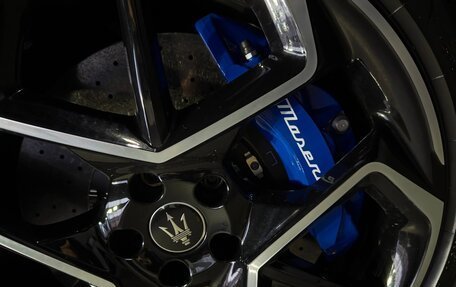 Maserati MC20, 2025 год, 45 000 000 рублей, 18 фотография