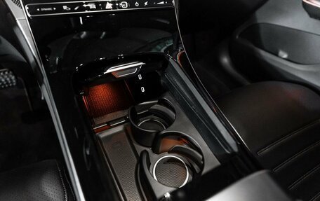 Mercedes-Benz GLC, 2024 год, 8 250 000 рублей, 14 фотография