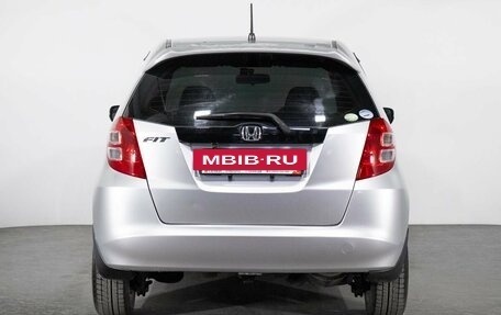 Honda Fit III, 2010 год, 725 000 рублей, 3 фотография