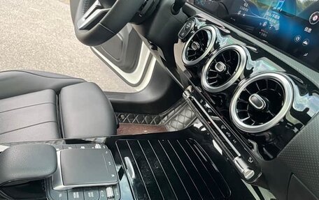 Mercedes-Benz A-Класс, 2020 год, 2 100 000 рублей, 6 фотография