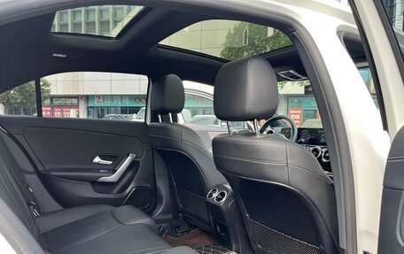 Mercedes-Benz A-Класс, 2020 год, 2 100 000 рублей, 9 фотография