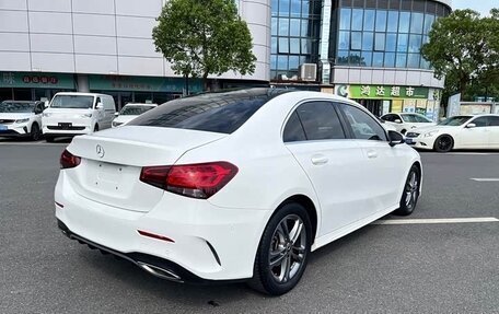 Mercedes-Benz A-Класс, 2020 год, 2 100 000 рублей, 5 фотография