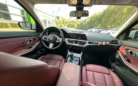 BMW 3 серия, 2021 год, 2 800 000 рублей, 9 фотография