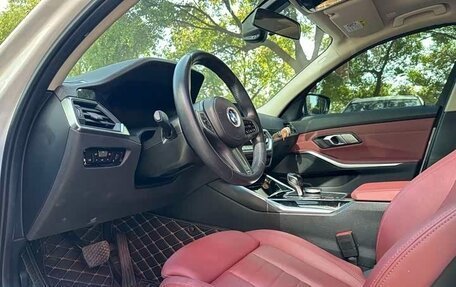 BMW 3 серия, 2021 год, 2 800 000 рублей, 13 фотография