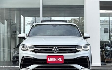 Volkswagen Tiguan II, 2021 год, 2 120 000 рублей, 4 фотография