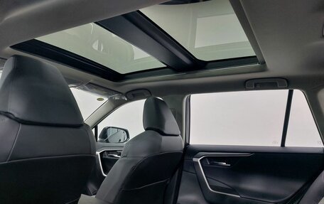 Toyota RAV4, 2025 год, 4 600 000 рублей, 21 фотография