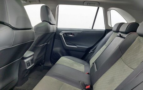 Toyota RAV4, 2025 год, 4 600 000 рублей, 22 фотография