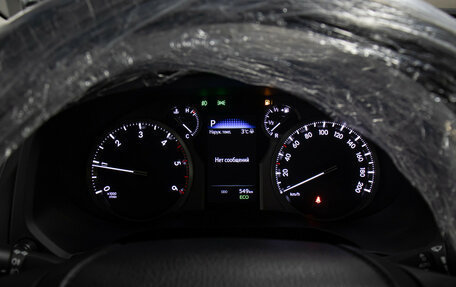 Toyota Land Cruiser Prado 150 рестайлинг 2, 2022 год, 11 499 000 рублей, 12 фотография