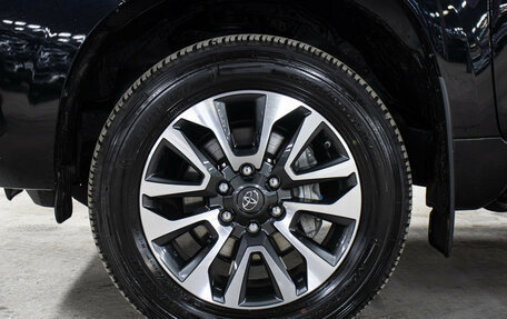 Toyota Land Cruiser Prado 150 рестайлинг 2, 2022 год, 11 499 000 рублей, 29 фотография