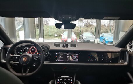 Porsche Cayenne III, 2025 год, 21 850 000 рублей, 28 фотография