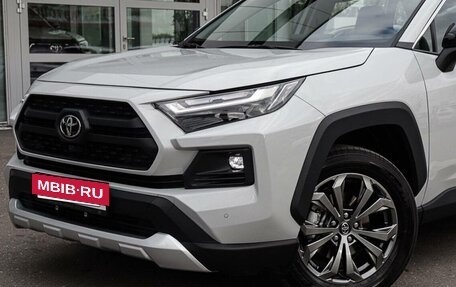 Toyota RAV4, 2025 год, 4 300 000 рублей, 4 фотография