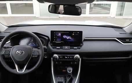 Toyota RAV4, 2025 год, 4 300 000 рублей, 9 фотография