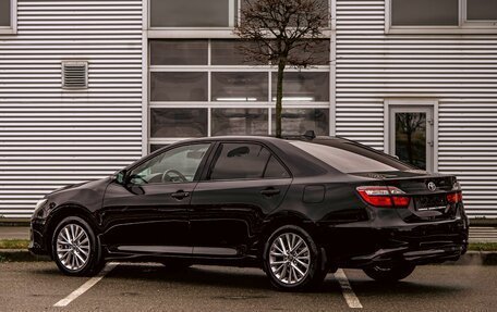 Toyota Camry, 2014 год, 1 695 000 рублей, 4 фотография