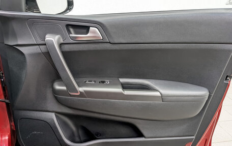 KIA Sportage IV рестайлинг, 2019 год, 2 150 000 рублей, 23 фотография