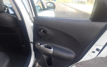 Nissan Juke II, 2013 год, 14 фотография