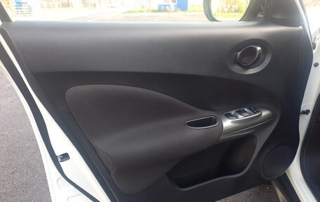 Nissan Juke II, 2013 год, 15 фотография