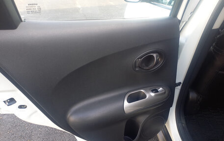 Nissan Juke II, 2013 год, 16 фотография