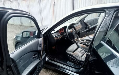 BMW 5 серия, 2006 год, 880 000 рублей, 9 фотография