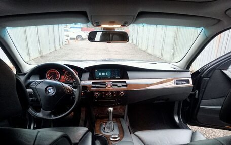 BMW 5 серия, 2006 год, 880 000 рублей, 15 фотография