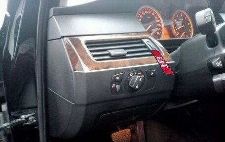 BMW 5 серия, 2006 год, 880 000 рублей, 12 фотография