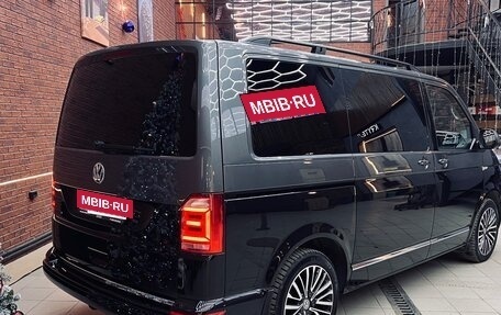 Volkswagen Multivan T6 рестайлинг, 2019 год, 5 000 000 рублей, 5 фотография