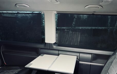 Volkswagen Multivan T6 рестайлинг, 2019 год, 5 000 000 рублей, 11 фотография