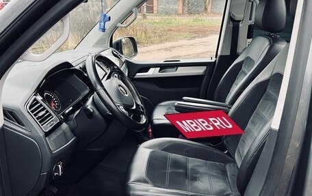 Volkswagen Multivan T6 рестайлинг, 2019 год, 5 000 000 рублей, 14 фотография