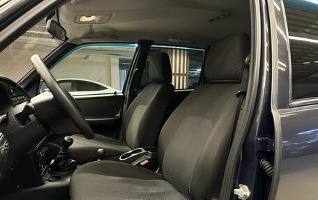 Chevrolet Niva I рестайлинг, 2017 год, 750 000 рублей, 13 фотография