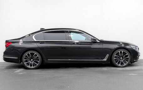 BMW 7 серия, 2018 год, 3 400 000 рублей, 4 фотография