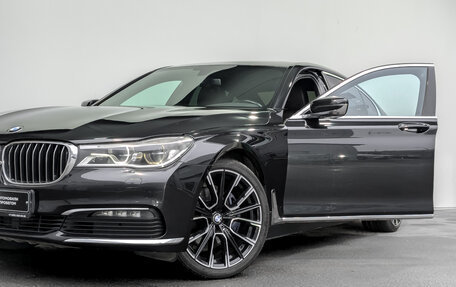 BMW 7 серия, 2018 год, 3 400 000 рублей, 9 фотография