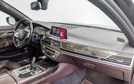 BMW 7 серия, 2018 год, 3 400 000 рублей, 12 фотография