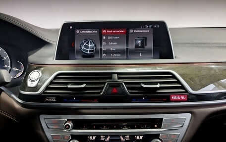 BMW 7 серия, 2018 год, 3 400 000 рублей, 17 фотография