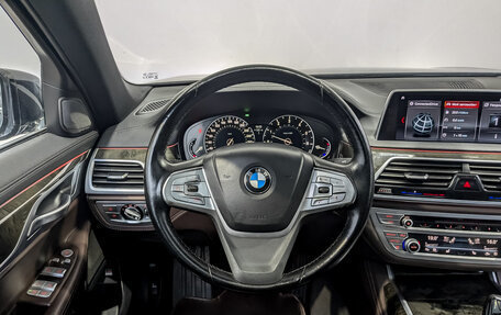 BMW 7 серия, 2018 год, 3 400 000 рублей, 25 фотография