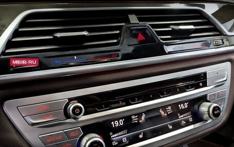 BMW 7 серия, 2018 год, 3 400 000 рублей, 30 фотография