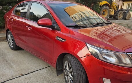 KIA Rio III рестайлинг, 2013 год, 990 000 рублей, 6 фотография