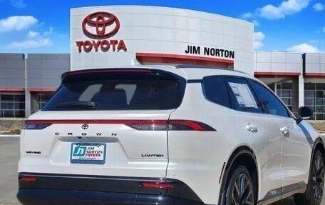 Toyota Crown, 2025 год, 8 380 000 рублей, 3 фотография
