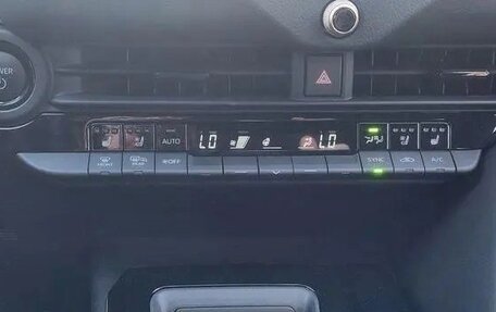 Toyota Crown, 2025 год, 8 380 000 рублей, 16 фотография