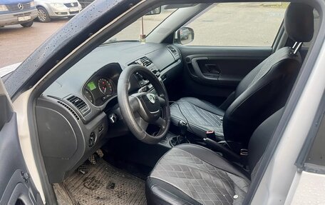 Skoda Fabia II, 2010 год, 495 000 рублей, 6 фотография